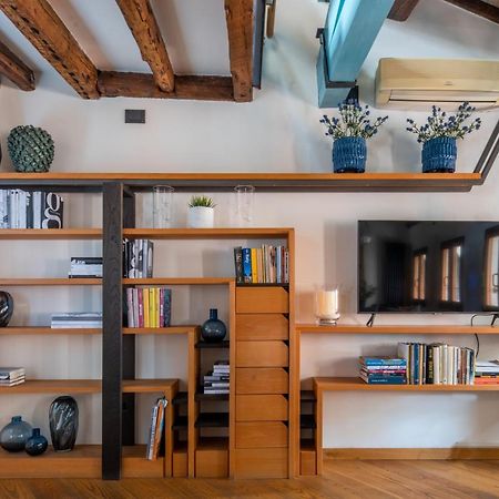 Grand Canal Design Apartment Venice Exterior photo